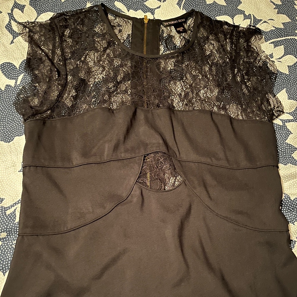 Light weight, beautiful lace top